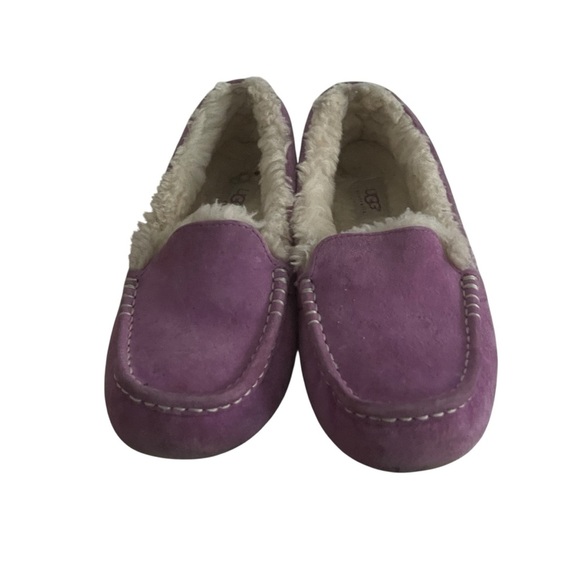UGG Purple Moccasin Slippers with Plush Lining Women Size 9 - Picture 6 of 8